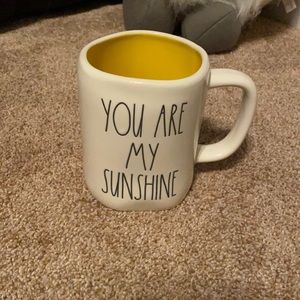NWT you are my sunshine mug . Rae Dunn